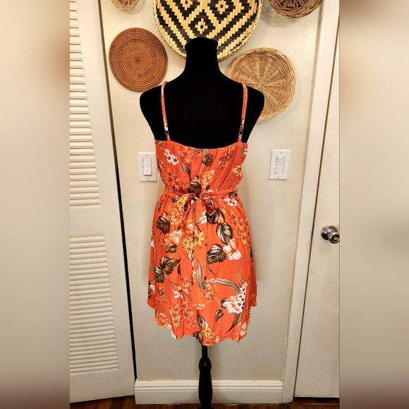 Floral Sleeveless Mini Dress - Picture 9 of 12